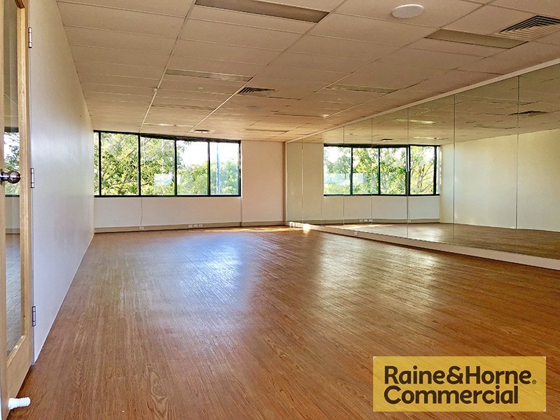 2/260 Waterworks Road, Ashgrove QLD 4060