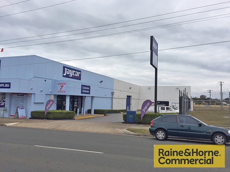 83 Anzac Avenue, Redcliffe QLD 4020