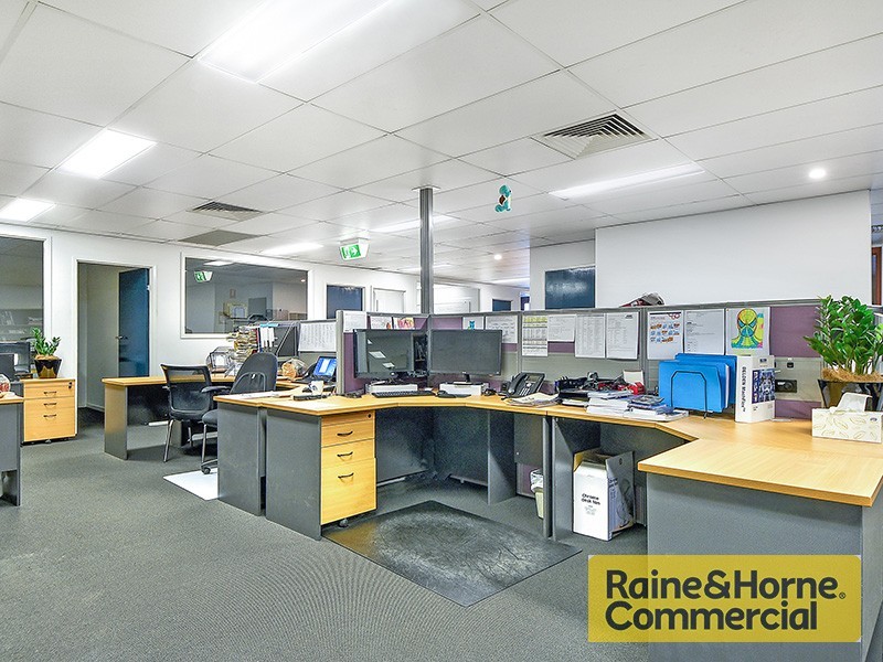 7 Hudson Road, Albion QLD 4010