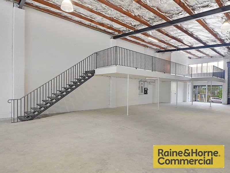 135 Sandgate Road, Albion QLD 4010