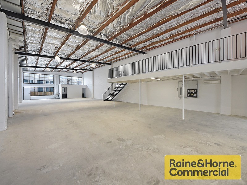 135 Sandgate Road, Albion QLD 4010