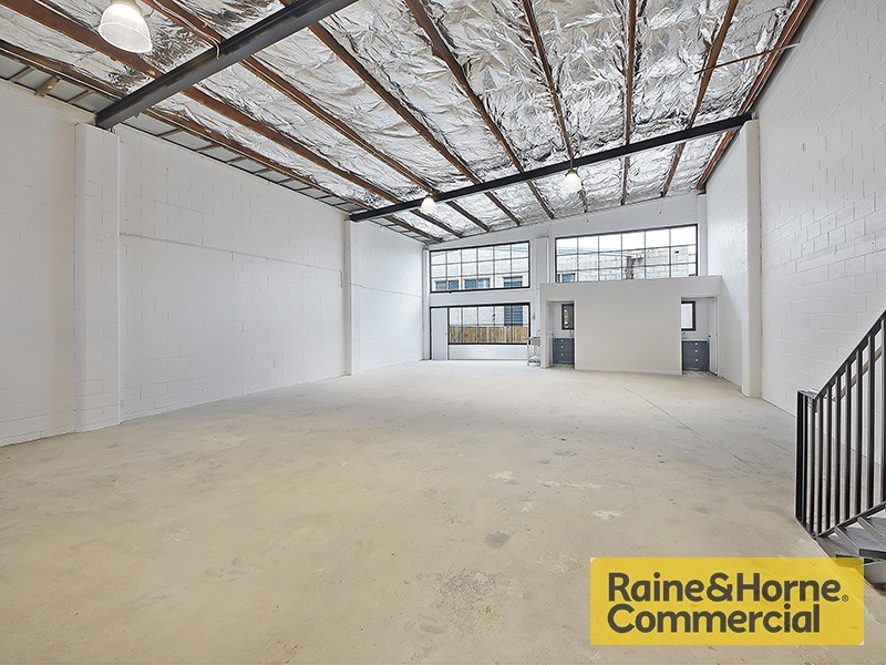 135 Sandgate Road, Albion QLD 4010