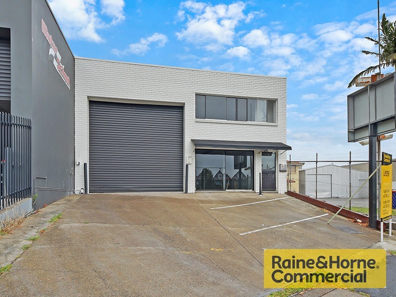 135 Sandgate Road, Albion QLD 4010