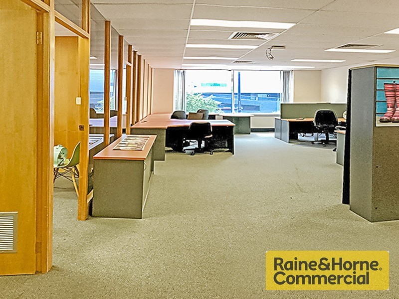 11/10 Benson Street, Toowong QLD 4066