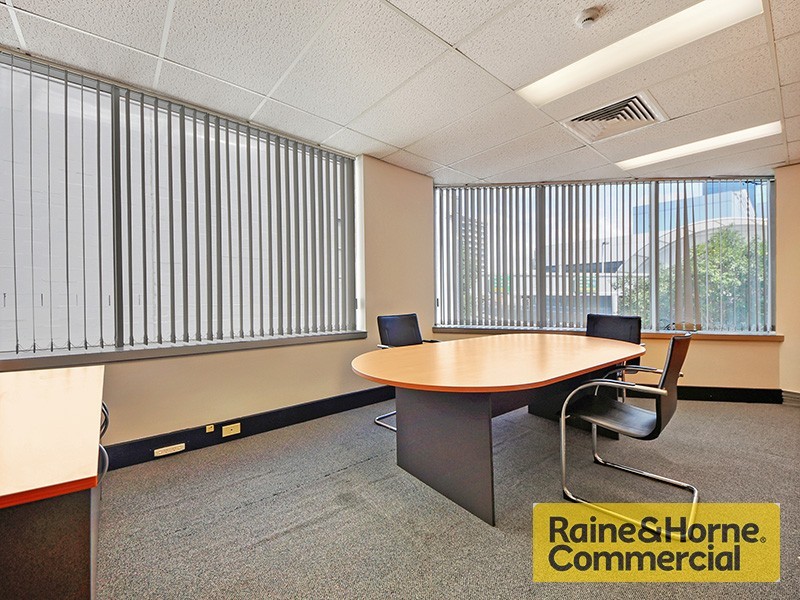 11/10 Benson Street, Toowong QLD 4066