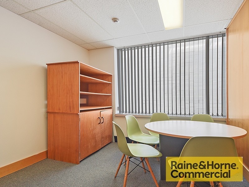 11/10 Benson Street, Toowong QLD 4066