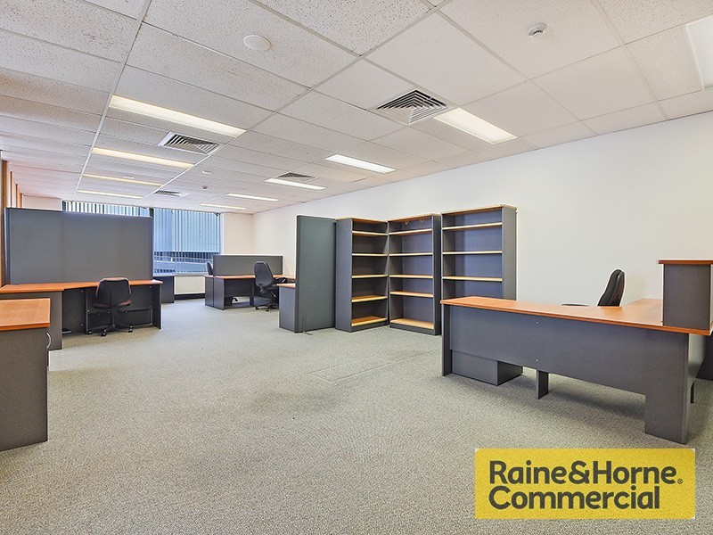 11/10 Benson Street, Toowong QLD 4066
