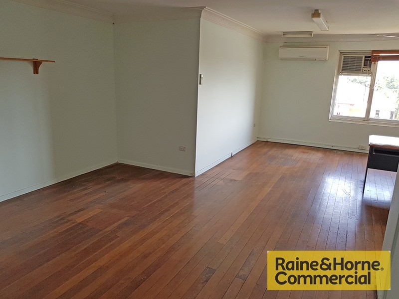 2/6 Corrie Street, Chermside QLD 4032