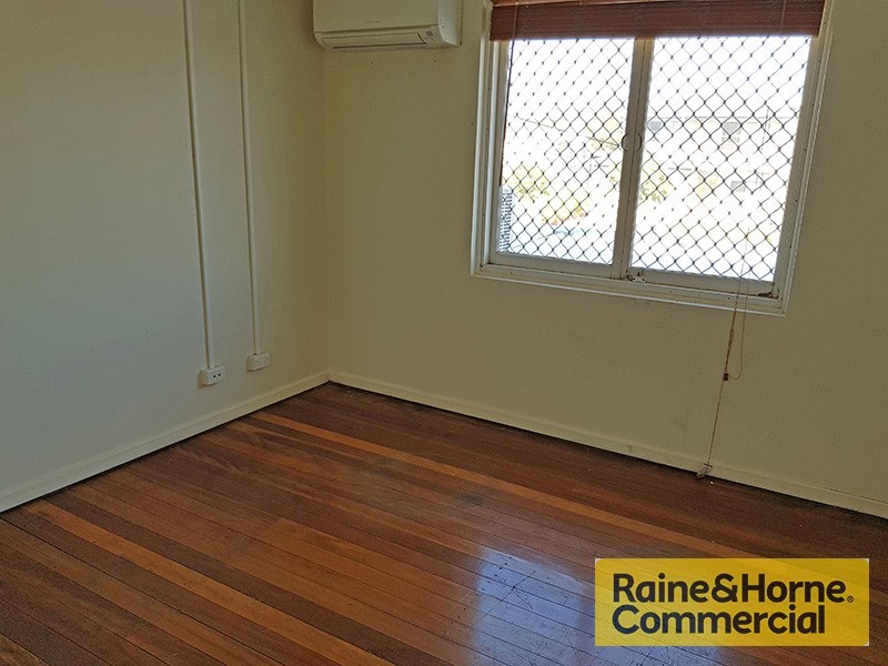 2/6 Corrie Street, Chermside QLD 4032