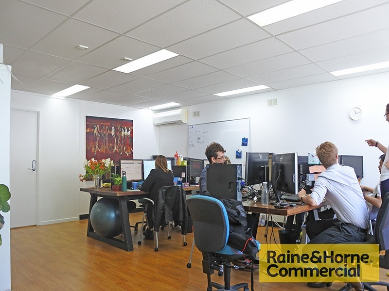 11 Fort Lane, Milton QLD 4064