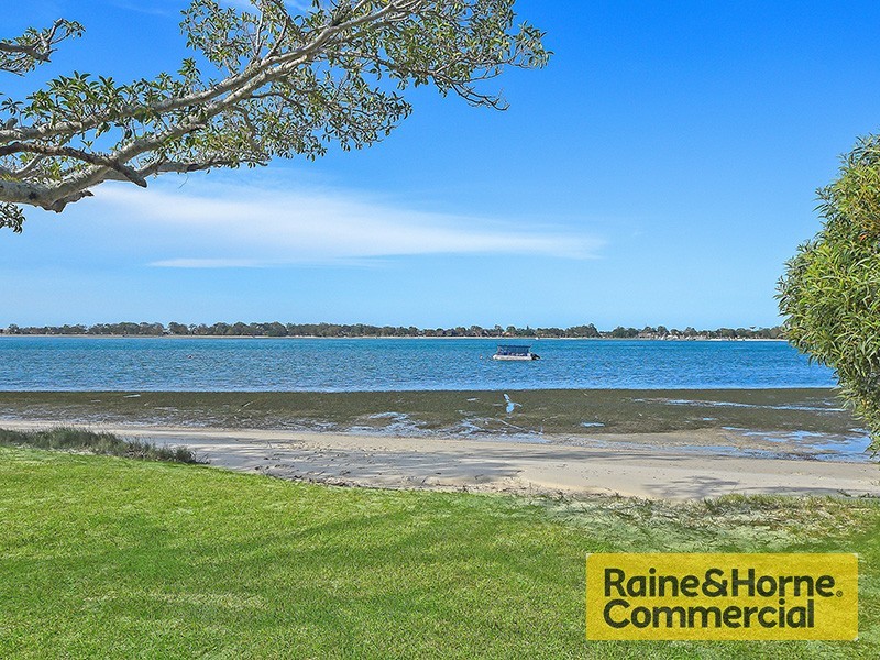 23 Kalmakuta Drive, Sandstone Point QLD 4511