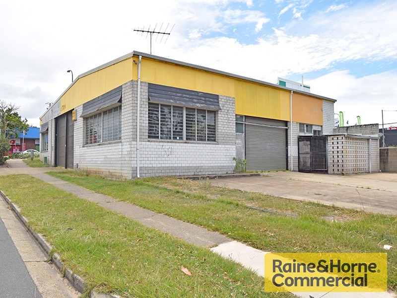 318 Oxley Avenue, Margate QLD 4019