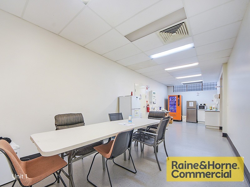 1 and 2/151 Robinson Road, Geebung QLD 4034