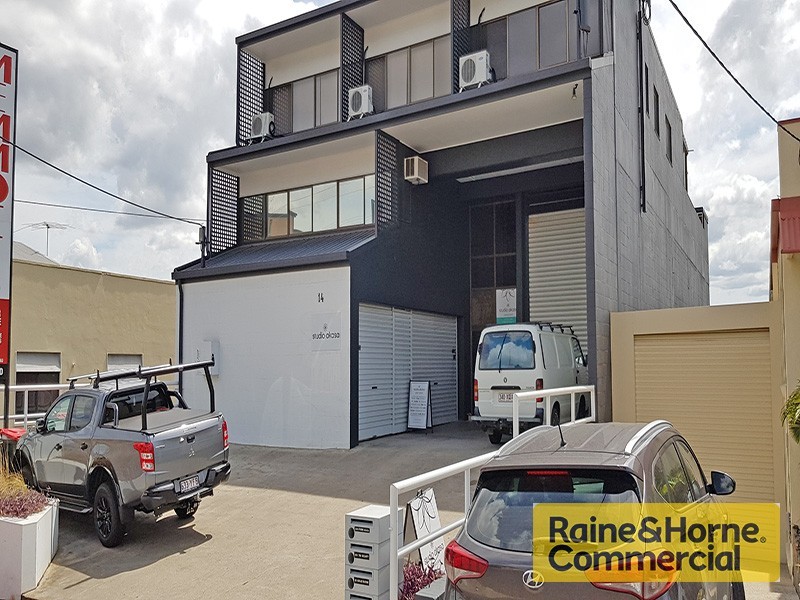 14 Cox Road, Windsor QLD 4030