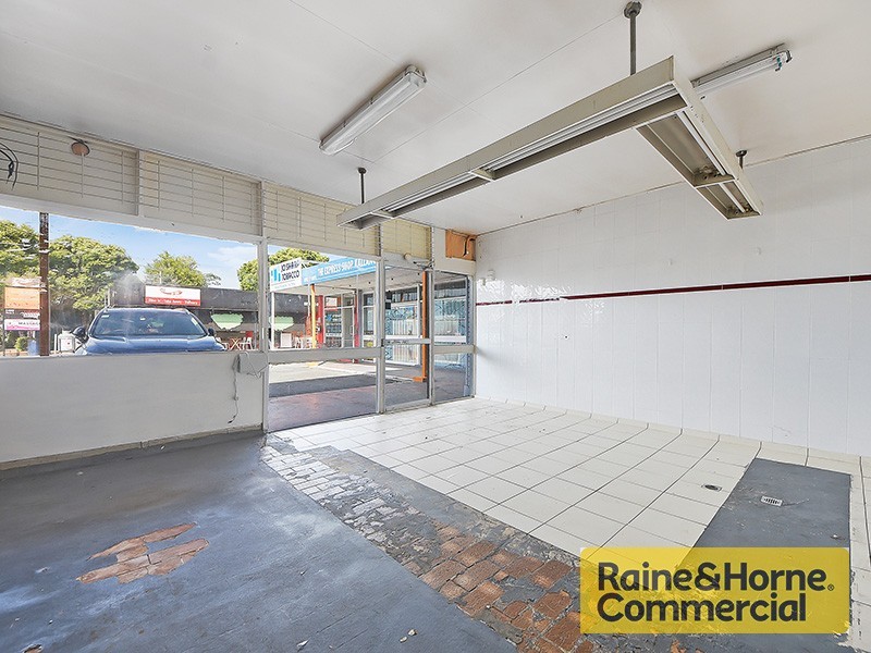 1403 Anzac Avenue, Kallangur QLD 4503
