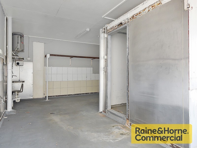 1403 Anzac Avenue, Kallangur QLD 4503
