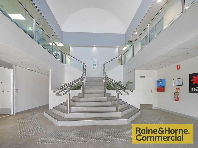 17 Station Road, Indooroopilly QLD 4068