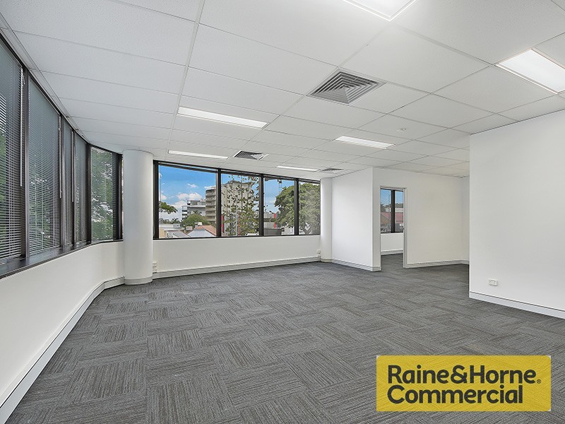 17 Station Road, Indooroopilly QLD 4068