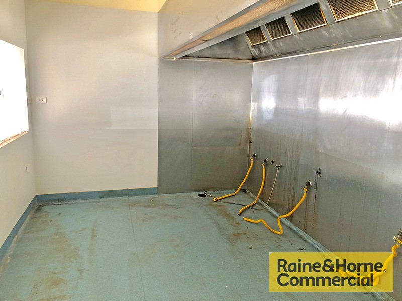 23 Racecourse Road, Hamilton QLD 4007