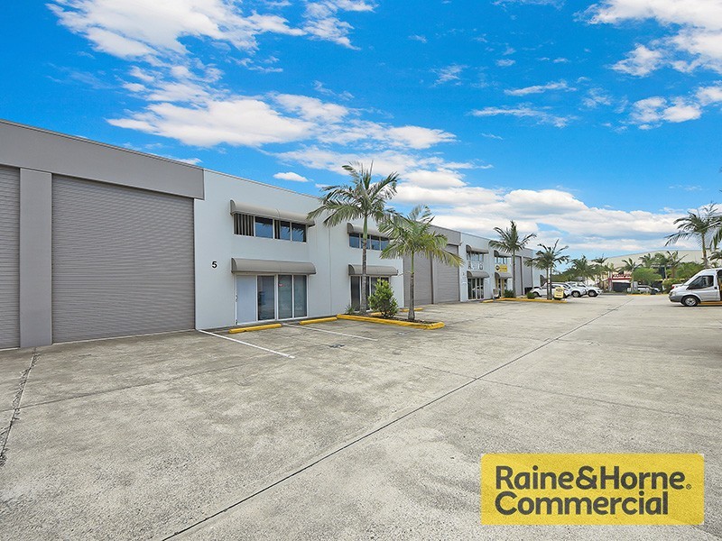 4 and 5/10 Prosperity Place, Geebung QLD 4034