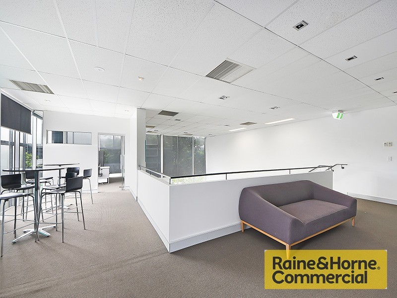 8/8 Navigator Place, Hendra QLD 4011