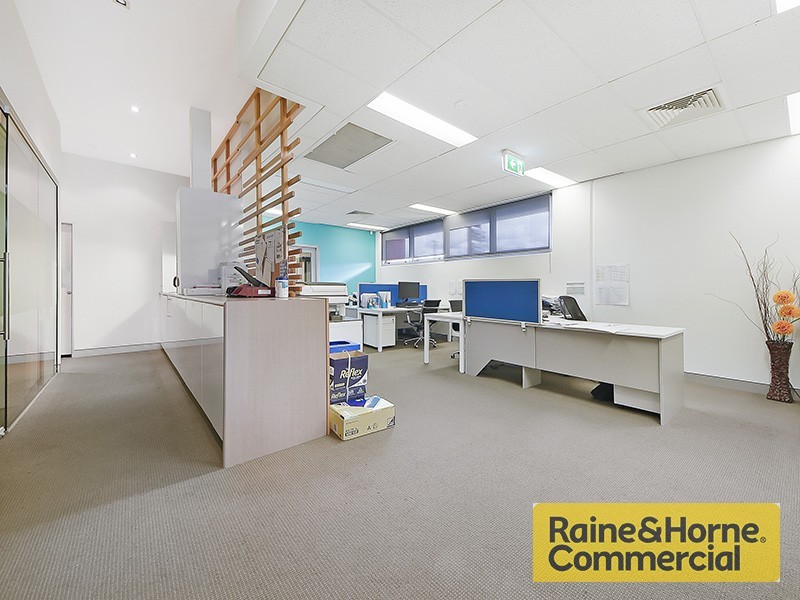 8/8 Navigator Place, Hendra QLD 4011