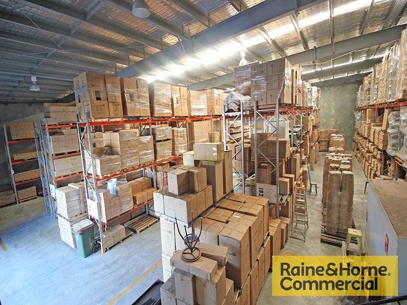 236-238 Earnshaw Road, Northgate QLD 4013