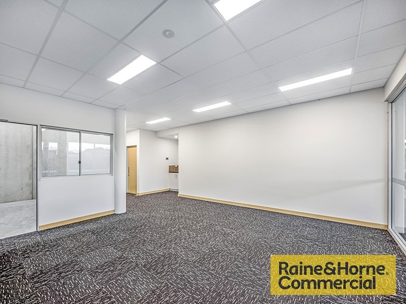 13/15 Holt Street, Pinkenba QLD 4008