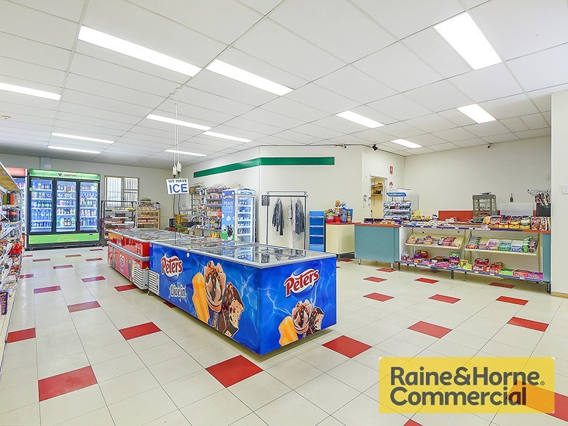 Shop 2and4, 4 Kirkdale Street, Chapel Hill QLD 4069