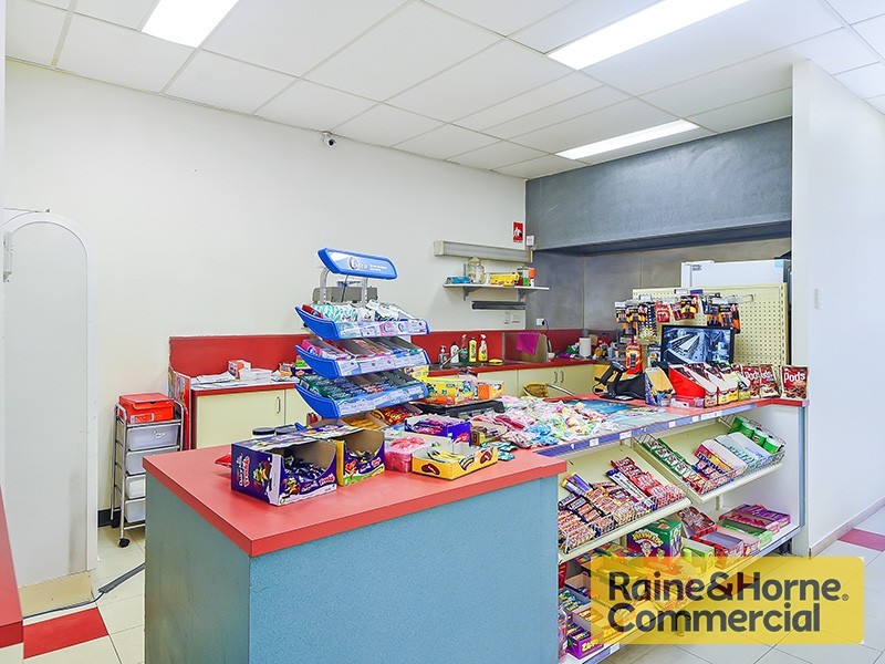 Shop 2and4, 4 Kirkdale Street, Chapel Hill QLD 4069