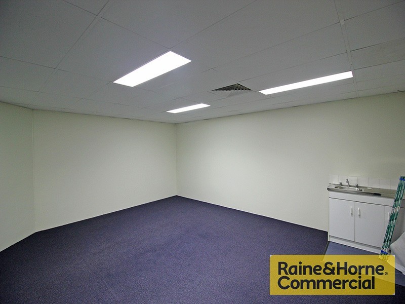 10 and 11/931 Kingsford Smith Drive, Eagle Farm QLD 4009