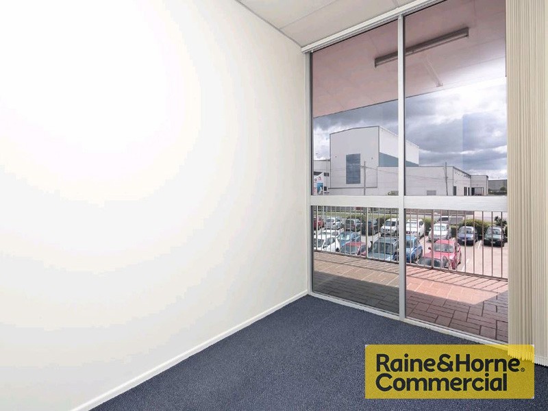 10 and 11/931 Kingsford Smith Drive, Eagle Farm QLD 4009