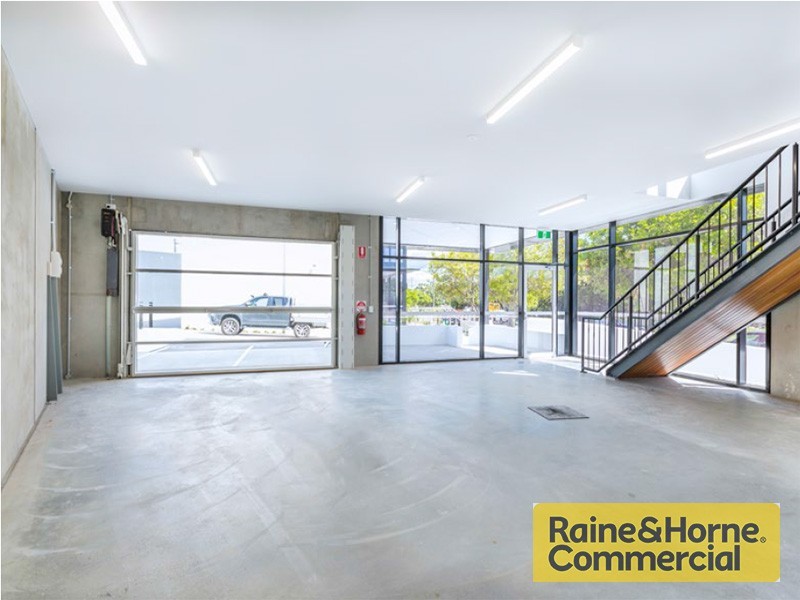 37 McDonald Road, Windsor QLD 4030