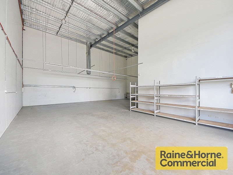 2/300 Cullen Avenue, Eagle Farm QLD 4009