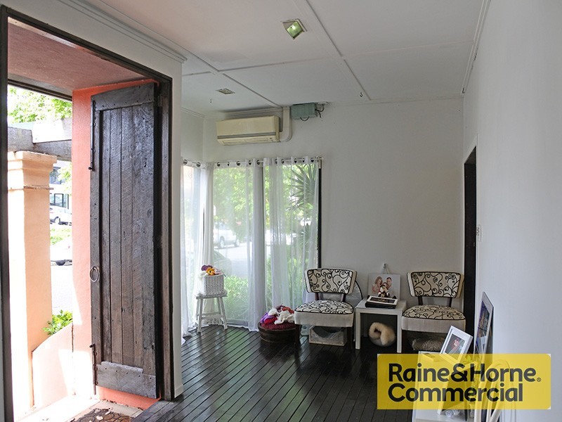 Suite 6, 44 Douglas Street, Milton QLD 4064