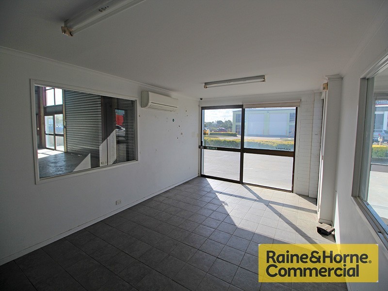 3/214 Leitchs Road, Brendale QLD 4500