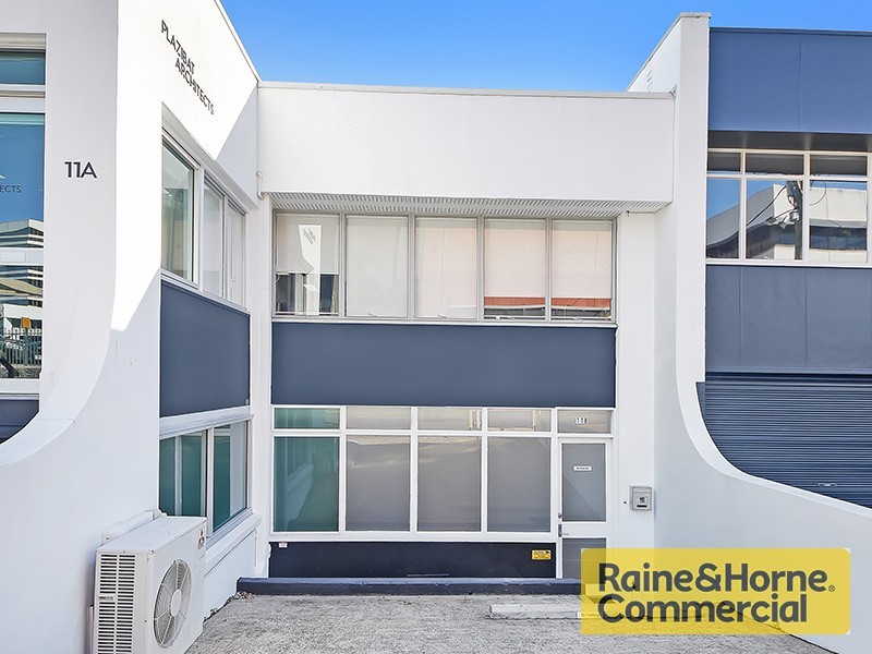 11B Fort Lane, Milton QLD 4064