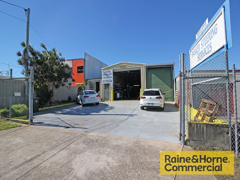 26 Cameron Street, Clontarf QLD 4019