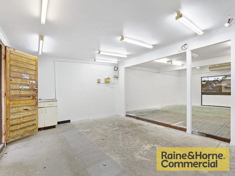 2/11 Maine Road, Clontarf QLD 4019