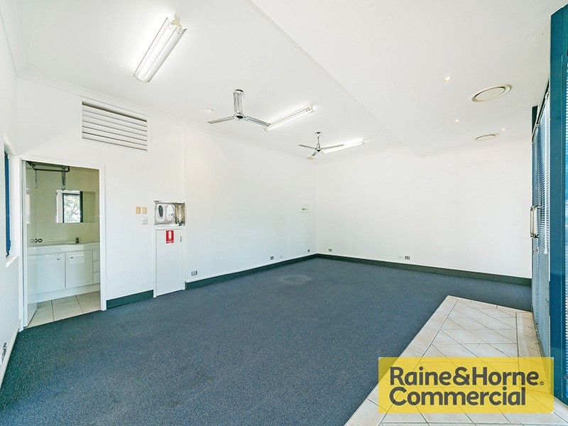 1/93 Marine Parade, Redcliffe QLD 4020