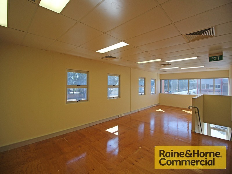 1/349-351 MacDonnell Road, Clontarf QLD 4019