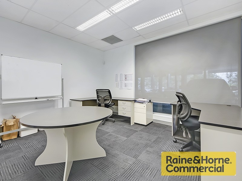 2/34 Navigator Place, Hendra QLD 4011