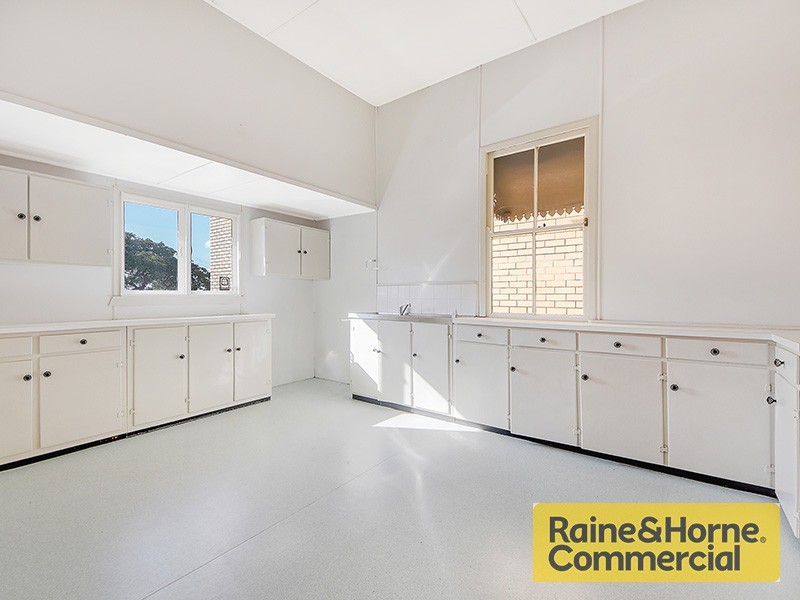 684 Sandgate Road, Clayfield QLD 4011