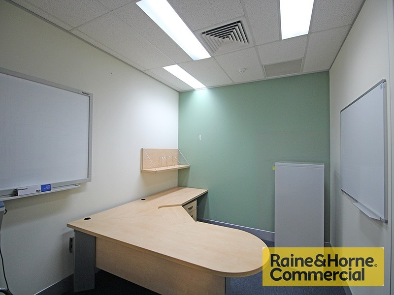 9and10/454-458 Gympie Road, Strathpine QLD 4500