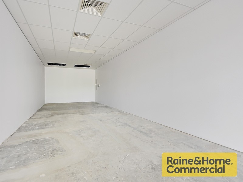 27 Brighton Road, Sandgate QLD 4017