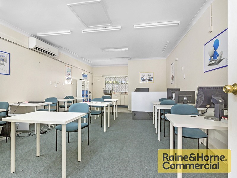 1and2/151 Hamilton Road, Wavell Heights QLD 4012