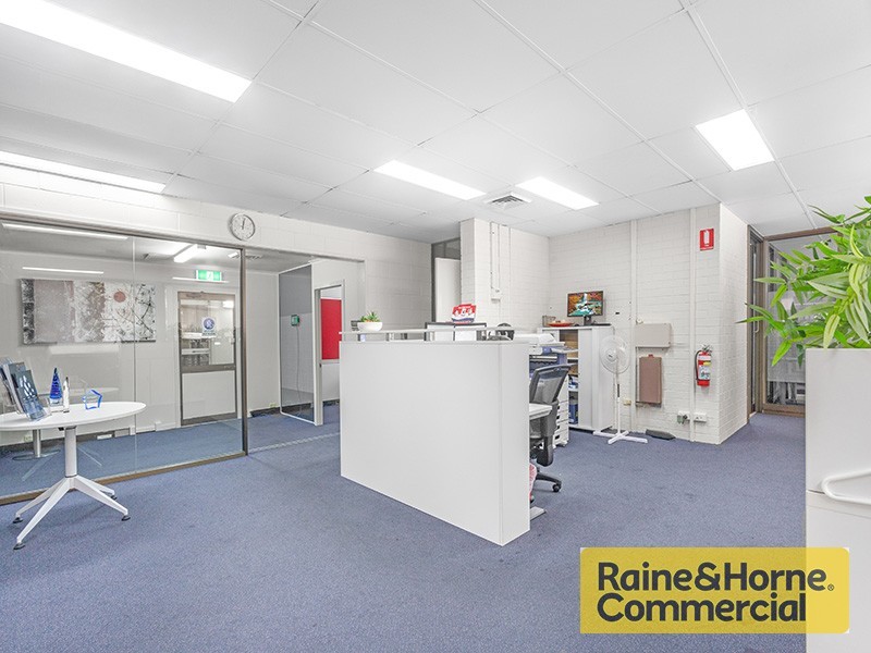 121 Links Avenue South, Eagle Farm QLD 4009