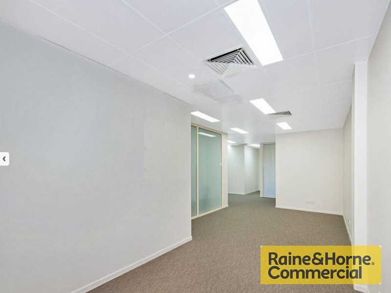 2/19 Days Road, Grange QLD 4051