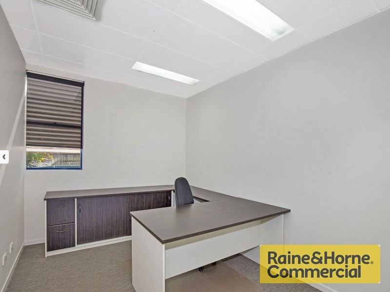 2/19 Days Road, Grange QLD 4051