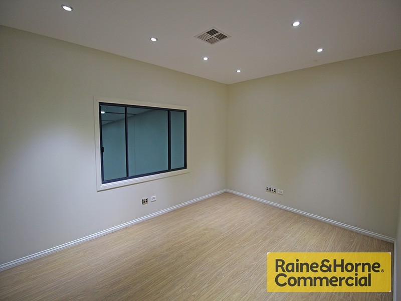 496-498 Gympie Road, Strathpine QLD 4500
